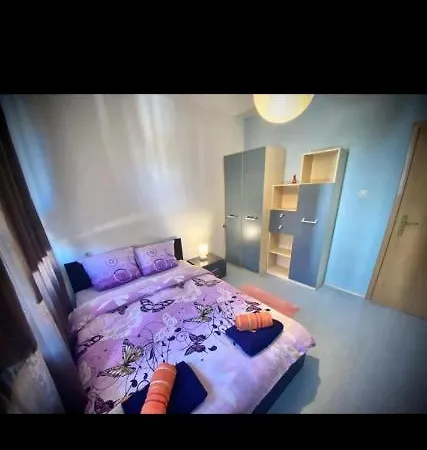 Eli Apartman
